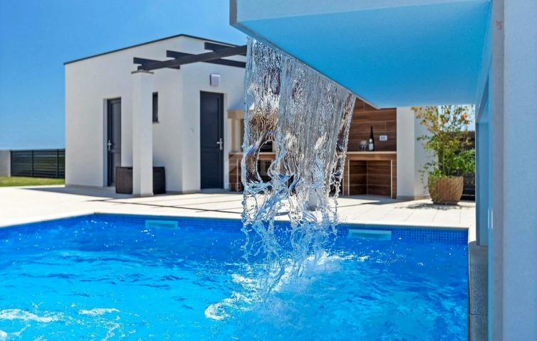 ISTRIEN, MARČANA - Komfortables modernes Haus mit Swimmingpool