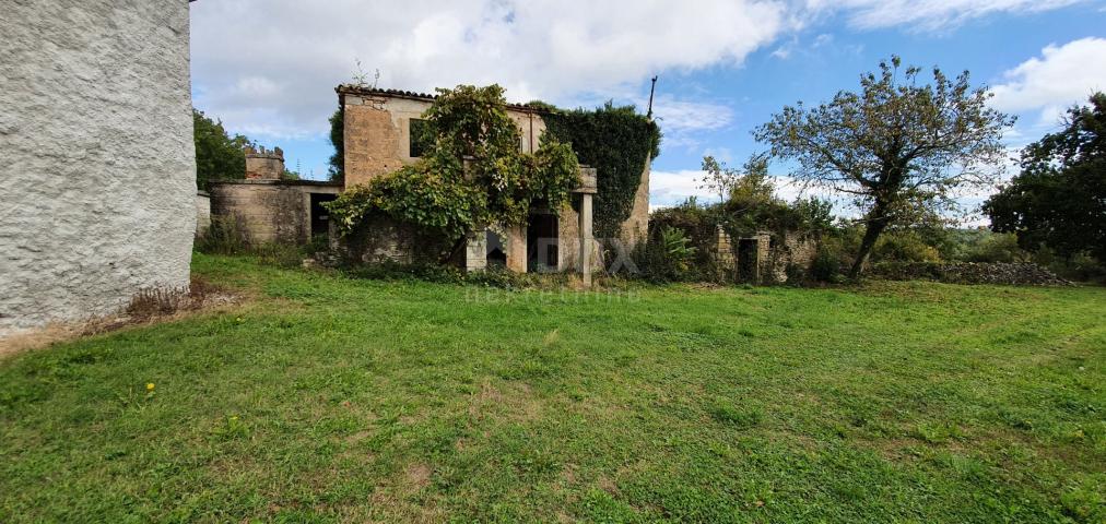 ISTRIEN, GRAČIŠĆE – Grundstückskomplex in bester Lage mit schöner Aussicht