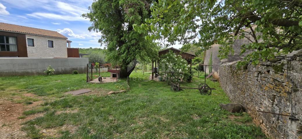 ISTRIEN, POREČ - Renoviertes istrisches Haus mit Garten