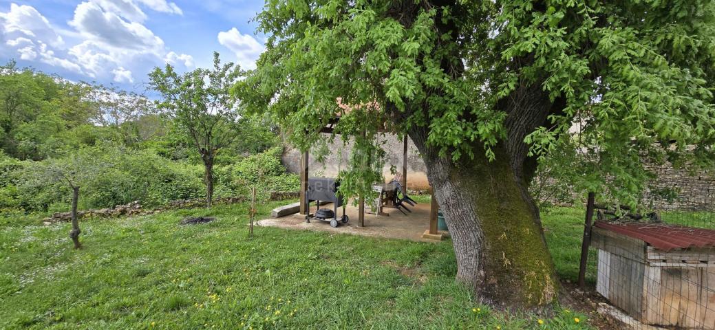 ISTRIEN, POREČ - Renoviertes istrisches Haus mit Garten