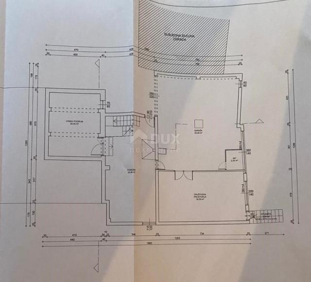 ZADAR, SMILJEVAC - Prostrana renovirana kuća s garažom