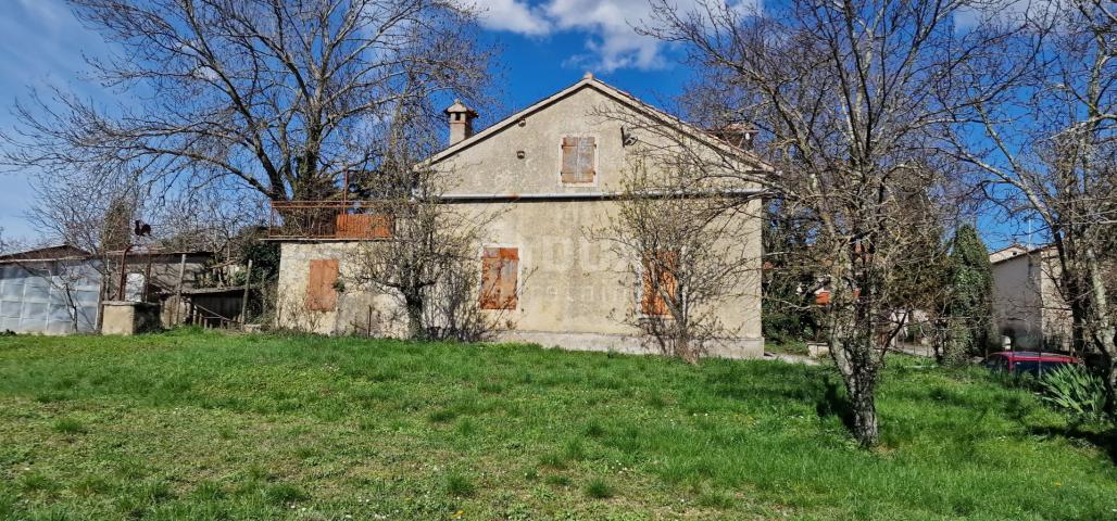 ISTRIEN, PAZIN – Freistehendes antikes Steinhaus mit außergewöhnlichem Potenzial