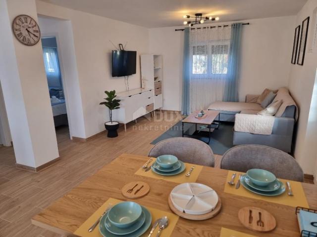 ZADAR, NIN - Renovirana kuća s dva apartmana u blizini mora