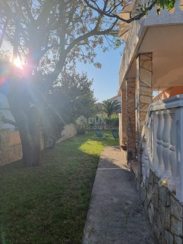 ZADAR, NIN - Renovated house with two apartments near the sea