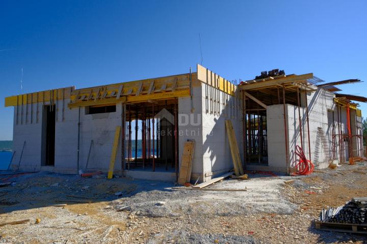 ZADAR, POSEDARJE - Bezaubernde Erdgeschossvilla mit Panoramablick auf das Meer!