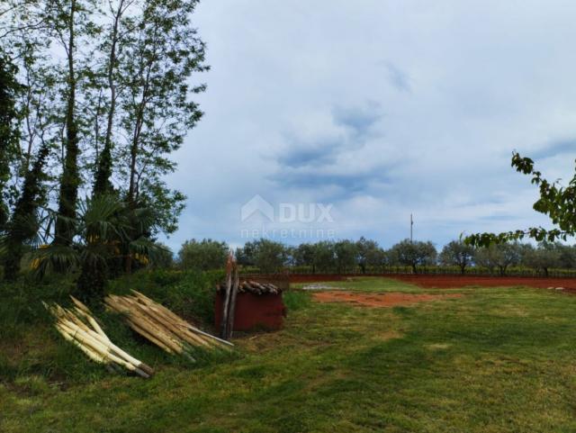 ISTRIA, POREČ (surroundings) - Building plot with sea view