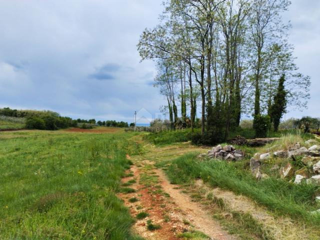 ISTRIA, POREČ (surroundings) - Building plot with sea view