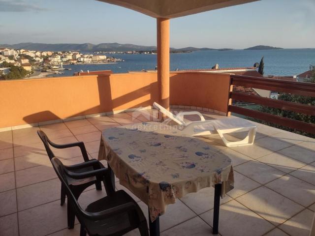 ŠIBENIK, BRODRICA - Wohnung mit schöner Aussicht