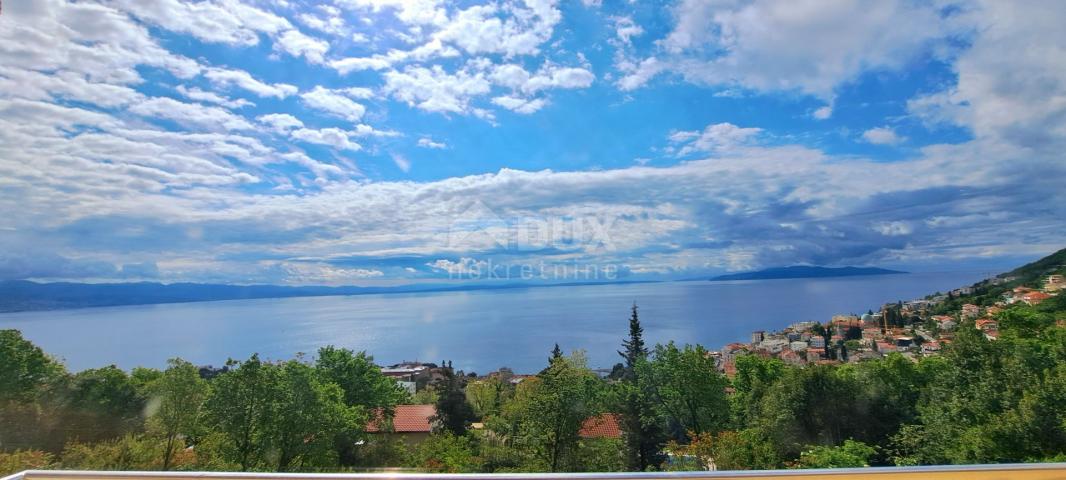 OPATIJA - Dvoetažan stan 78, 53m2, 2S+DB, parking, panoramski pogled na more!!!