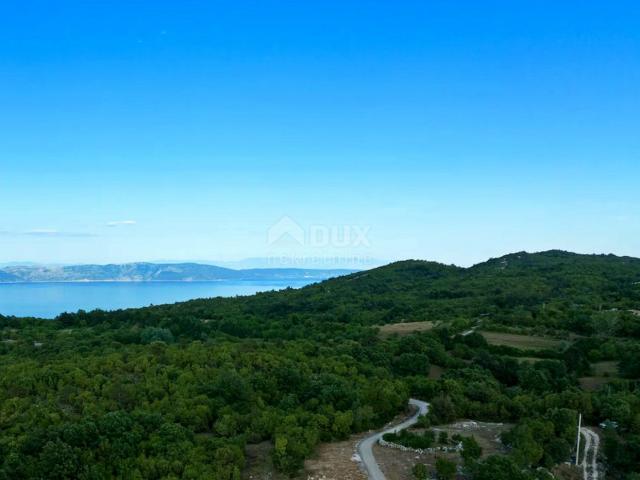 ISTRIA, LABIN - Spacious plot of land in an outstanding location