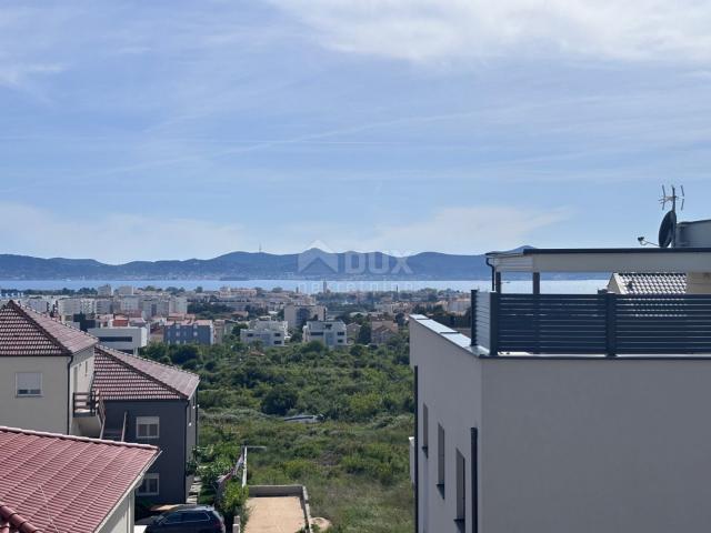 ZADAR, VIDIKOVAC - Wohnung im Bau mit Garten und Garage S1