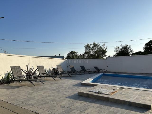 ISLAND OF KRK, POLJICA (surroundings) - Modern villa 4 bedrooms+bedroom, swimming pool, barbecue, pa