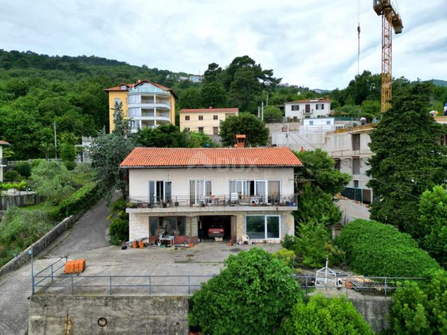 OPATIJA, CENTER - detached house 250m2 with a panoramic view of the sea + surroundings 740m2