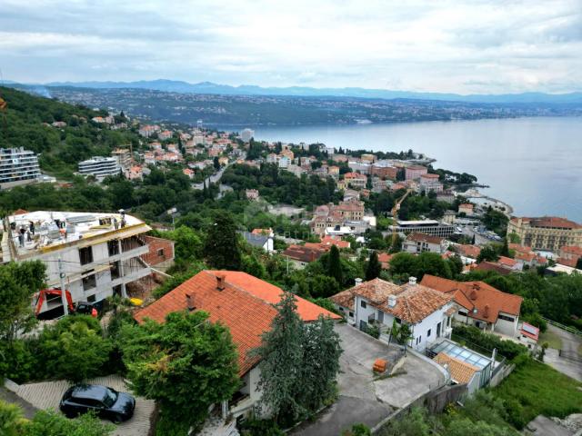 OPATIJA, ZENTRUM - Einfamilienhaus 250m2 mit Panoramablick auf das Meer + Umgebung 740m2