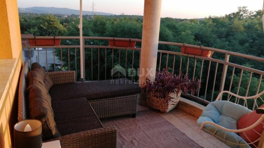 ISTRIA, LABIN - Comfortable apartment with a view of the old town