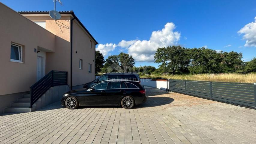 ISTRIEN, VODNJAN – Abgeschiedene Villa mit Swimmingpool und schöner Aussicht