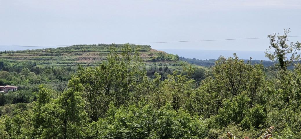 ISTRIEN, BUJE - Bauland mit Genehmigung für 3 Villen mit Swimmingpool, wunderschönem Meerblick