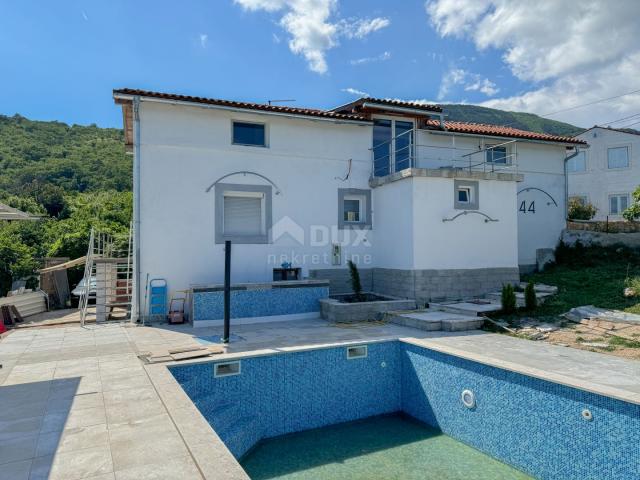 OPATIJA, BRSEČ - Einfamilienhaus mit Swimmingpool in einer Oase der Ruhe mit wunderschönem Blick auf