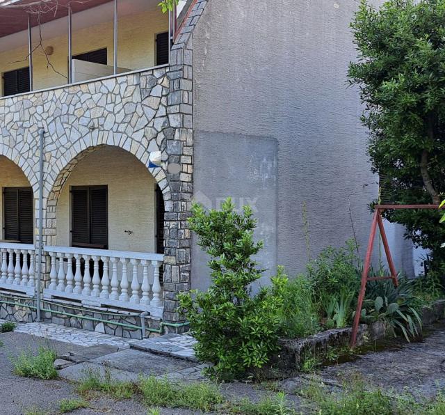 CRIKVENICA, JADRANOVO - schönes Einfamilienhaus in Meeresnähe