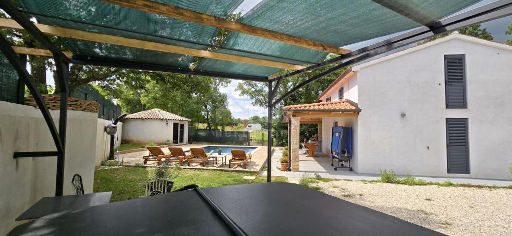 ISTRIEN, ŽMINJ - Abgeschiedenes Ferienhaus mit Swimmingpool und Whirlpool