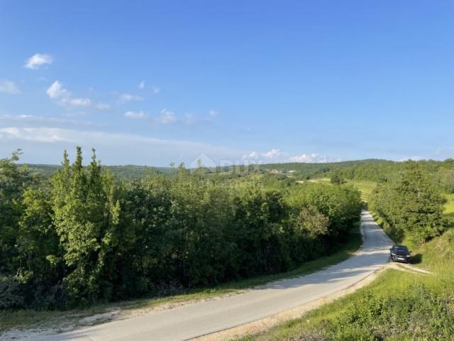 ISTRIA, BUJE - Building plot in an enchanting location with a panoramic view