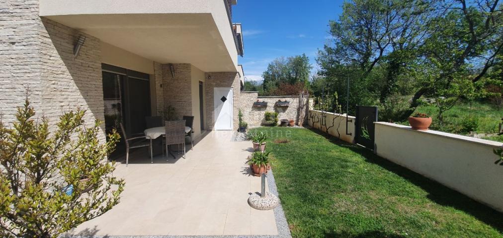 ISTRIA, POREČ - House with two apartments in a prime location