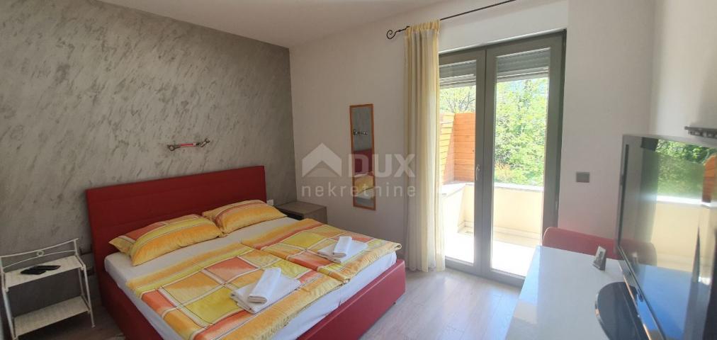 ISTRIA, POREČ - House with two apartments in a prime location