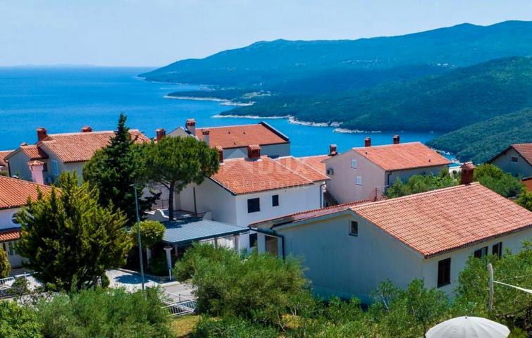 ISTRA, RABAC - Komforna kuća u blizini mora