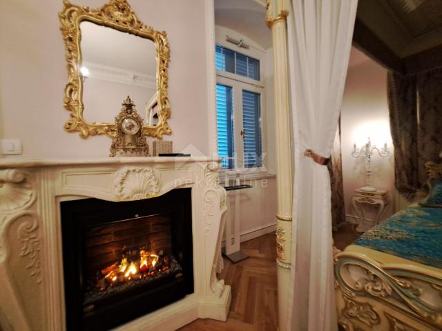 OPATIJA, LOVRAN - URGENT SALE! Luxurious apartment 100 meters from the sea