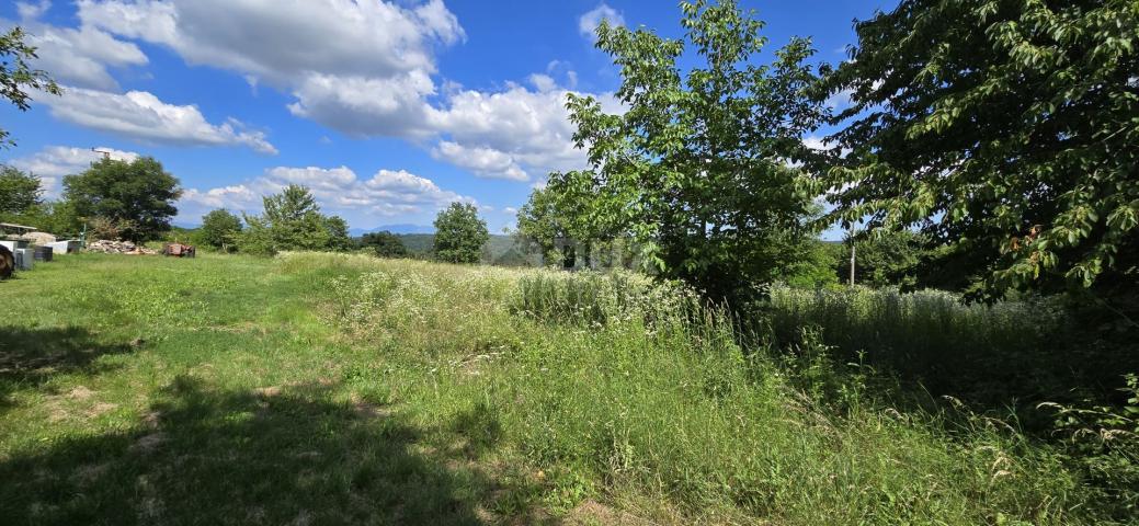 ISTRA, TINJAN - Građevinsko zemljište pogodno za naselje od 6 vila