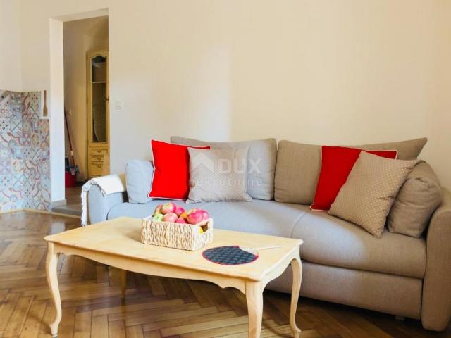 OPATIJA, CENTAR - 2 apartmana, 50m od mora