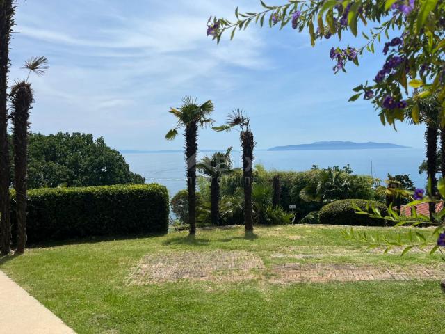 OPATIJA - Apartment in a villa near the sea