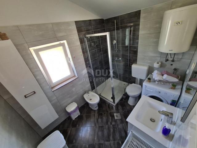 ZADAR, PRIVLAKA - Modern house 40 m from the sea