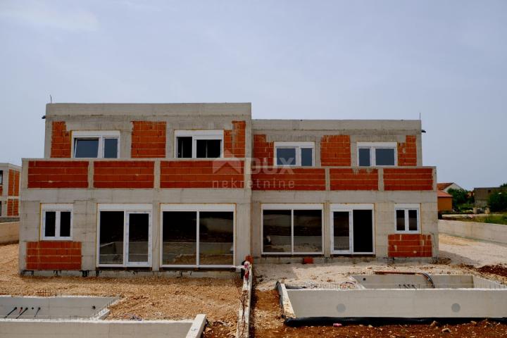 ZADAR, ZATON - Two-story apartment with a private pool and a spacious yard! New construction! B5