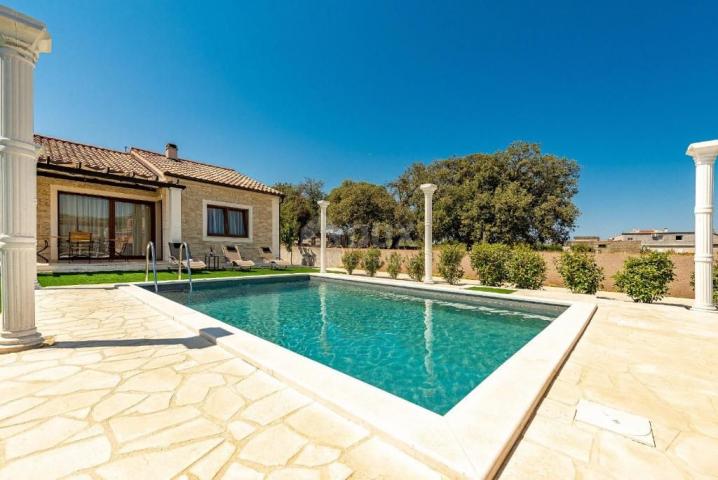 ZADAR, BIBINJE - Beautiful house with a swimming pool