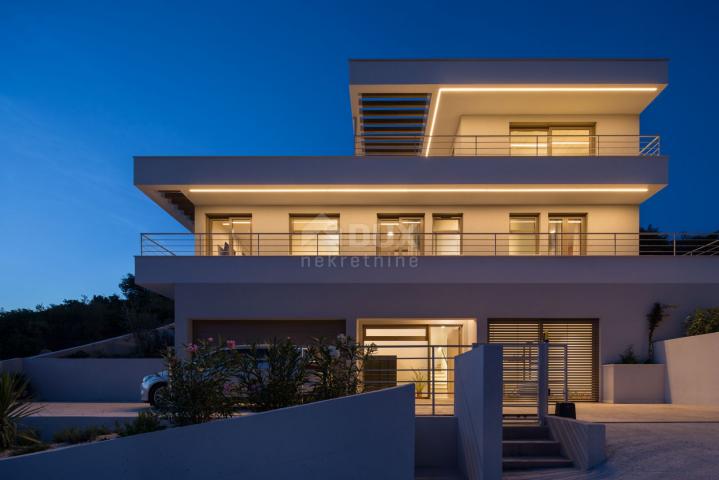 DALMATIEN ROGOZNICA, Elegante Villa mit spektakulärem Blick auf das Meer