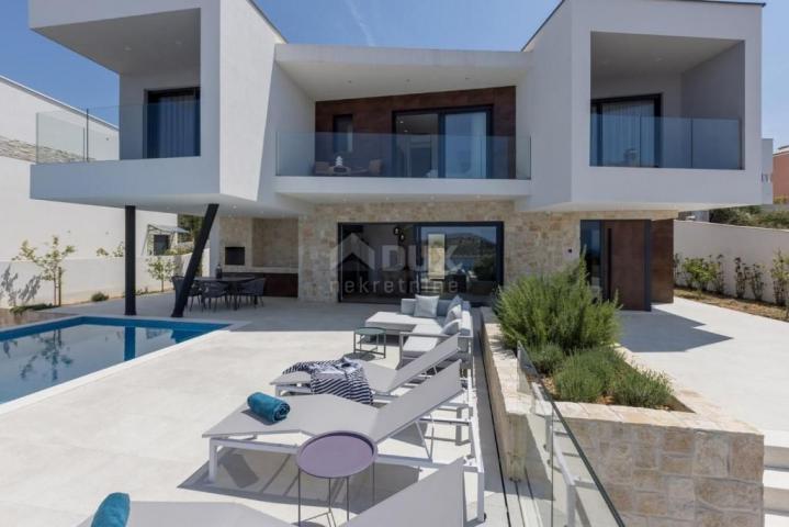 DALMATIA, ROGOZNICA Modern holiday villa with a picturesque view of the sea