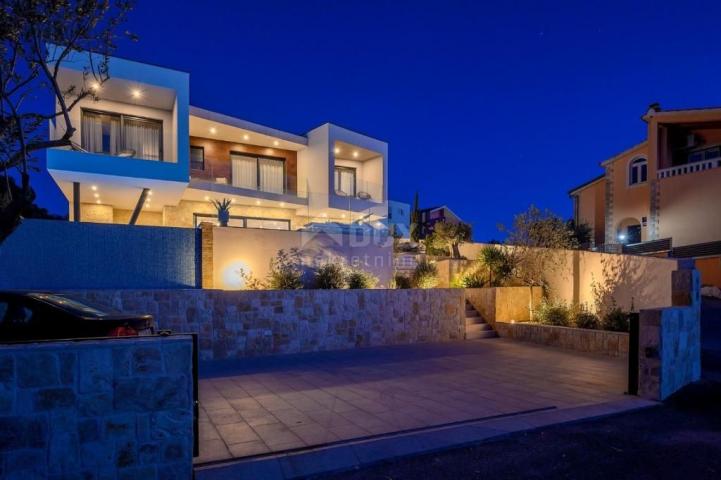 DALMATIA, ROGOZNICA Modern holiday villa with a picturesque view of the sea