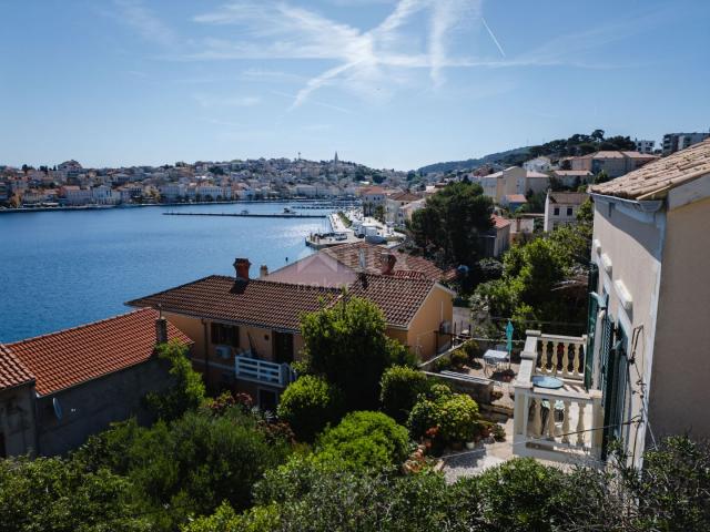 MALI LOŠINJ - Villa in Meeresnähe mit eigenem Liegeplatz für Boote