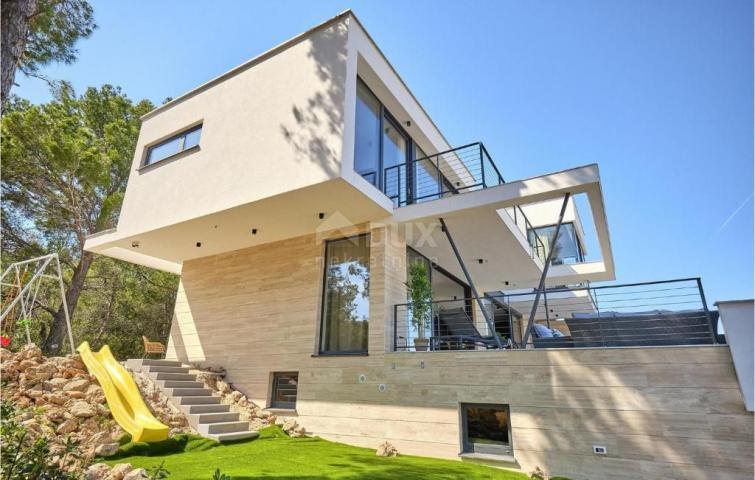 DALMATIEN, PAŠMAN Moderne Villa mit Pool und Meerblick