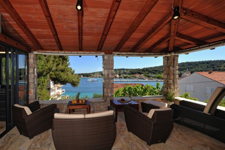 ŠIBENIK, ZLARIN - A unique villa with a beautiful view of the sea