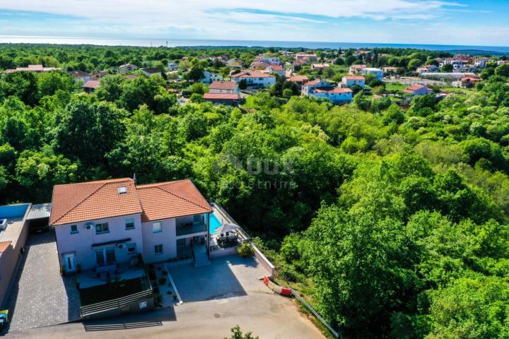 ISTRIEN, POREČ - Doppelhaushälfte mit Swimmingpool