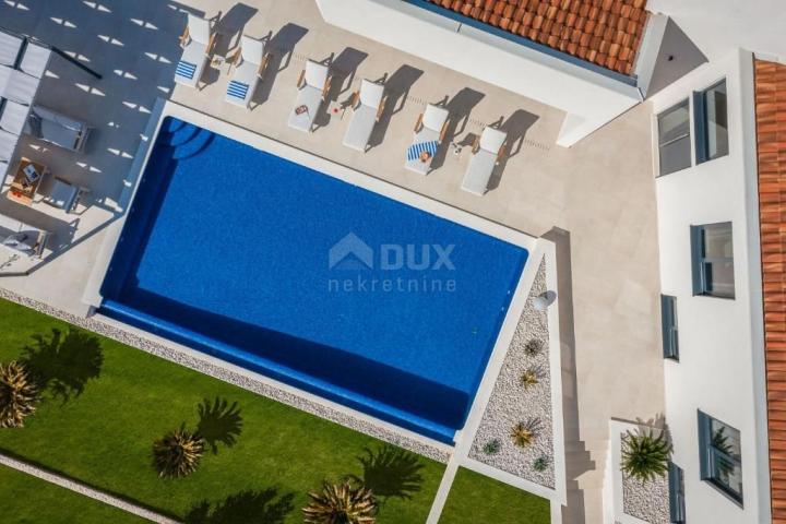 DALMATIEN, TROGIR Luxusvilla mit Pool