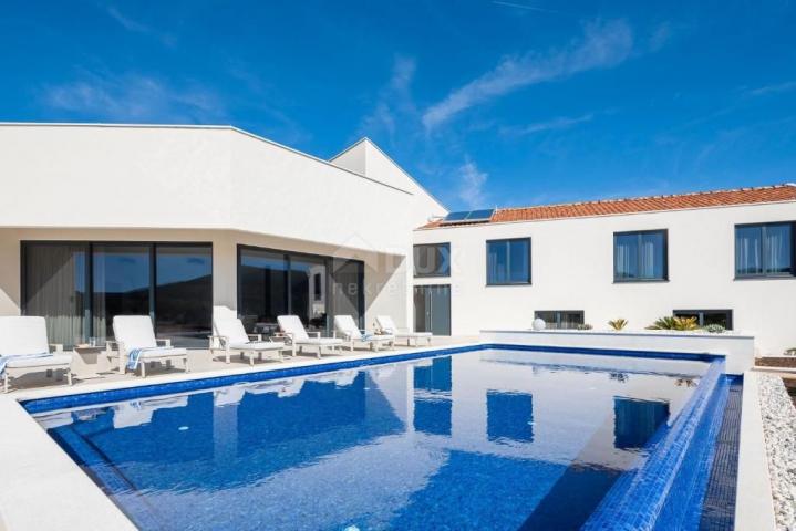 DALMATIA, TROGIR Luxury villa with pool