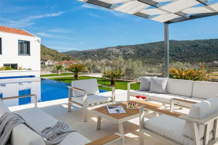 DALMATIA, TROGIR Luxury villa with pool