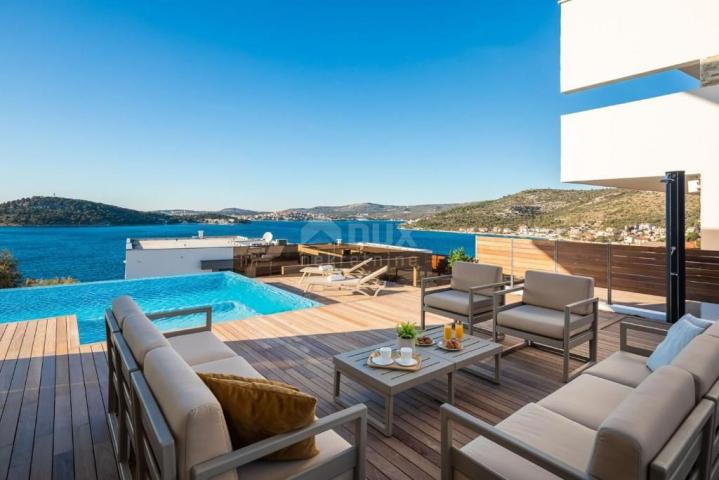 DALAMCIJA ROGOZNICA Luxury villa with a spectacular view of the sea