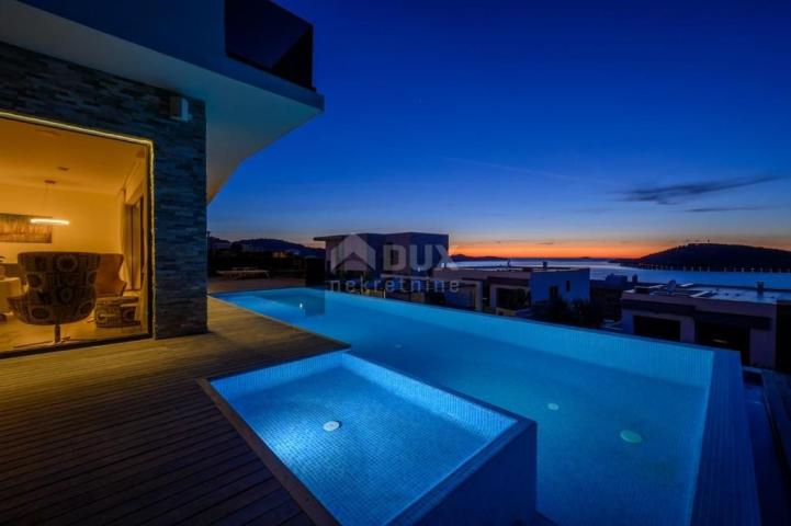 DALAMCIJA ROGOZNICA Luxury villa with a spectacular view of the sea