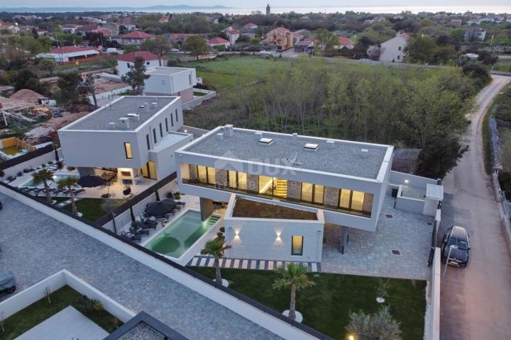 ZADAR, ZATON – Einzugsfähige und hervorragend eingerichtete Villa mit beheiztem Pool und großem Gart