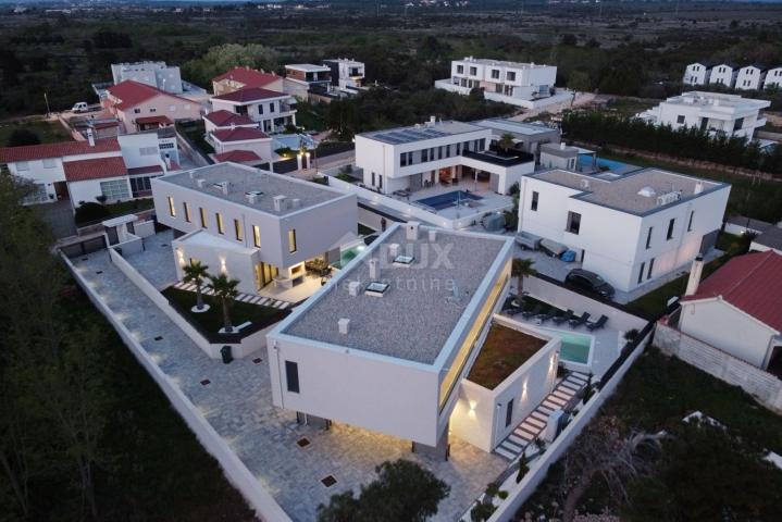 ZADAR, ZATON – Entdecken Sie Ihr neues Traumhaus in einer Luxusvilla in Meeresnähe in Zaton