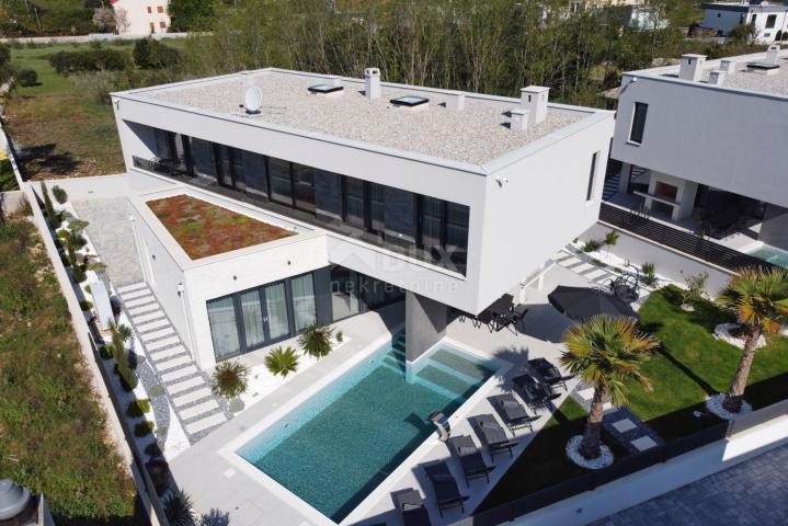 ZADAR, ZATON – Entdecken Sie Ihr neues Traumhaus in einer Luxusvilla in Meeresnähe in Zaton